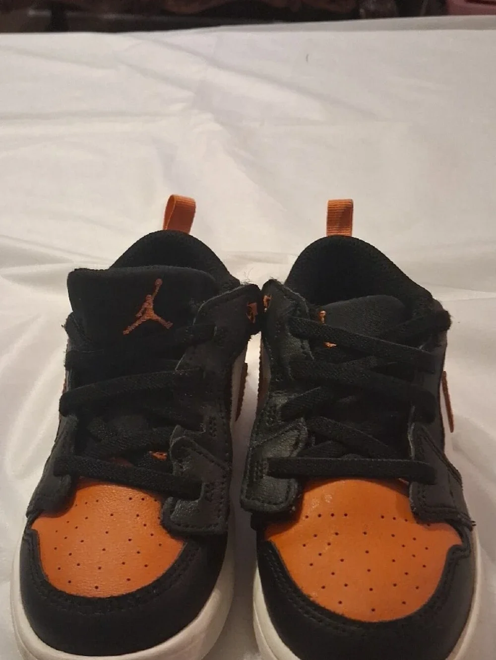 Jordan Kids Black & Orange Low-Top Sneakers